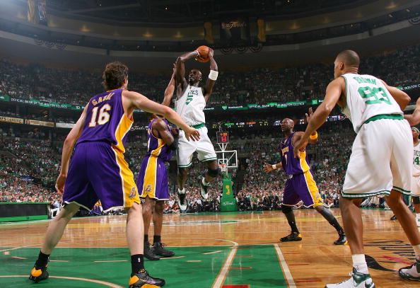 半场战报 半场战报