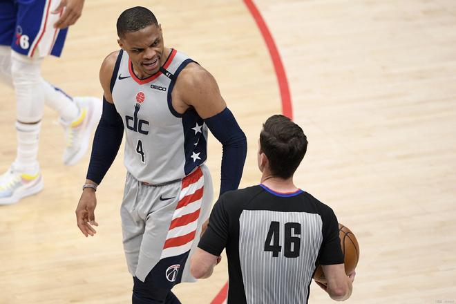 兰德尔则以 兰德尔则以